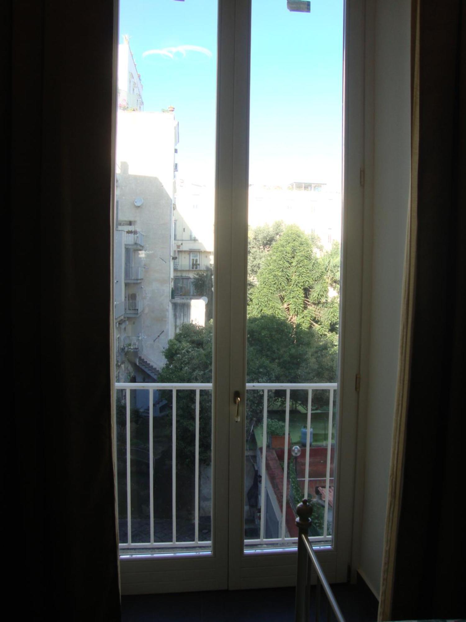 Hotel La Stanza A Parte à Naples Extérieur photo